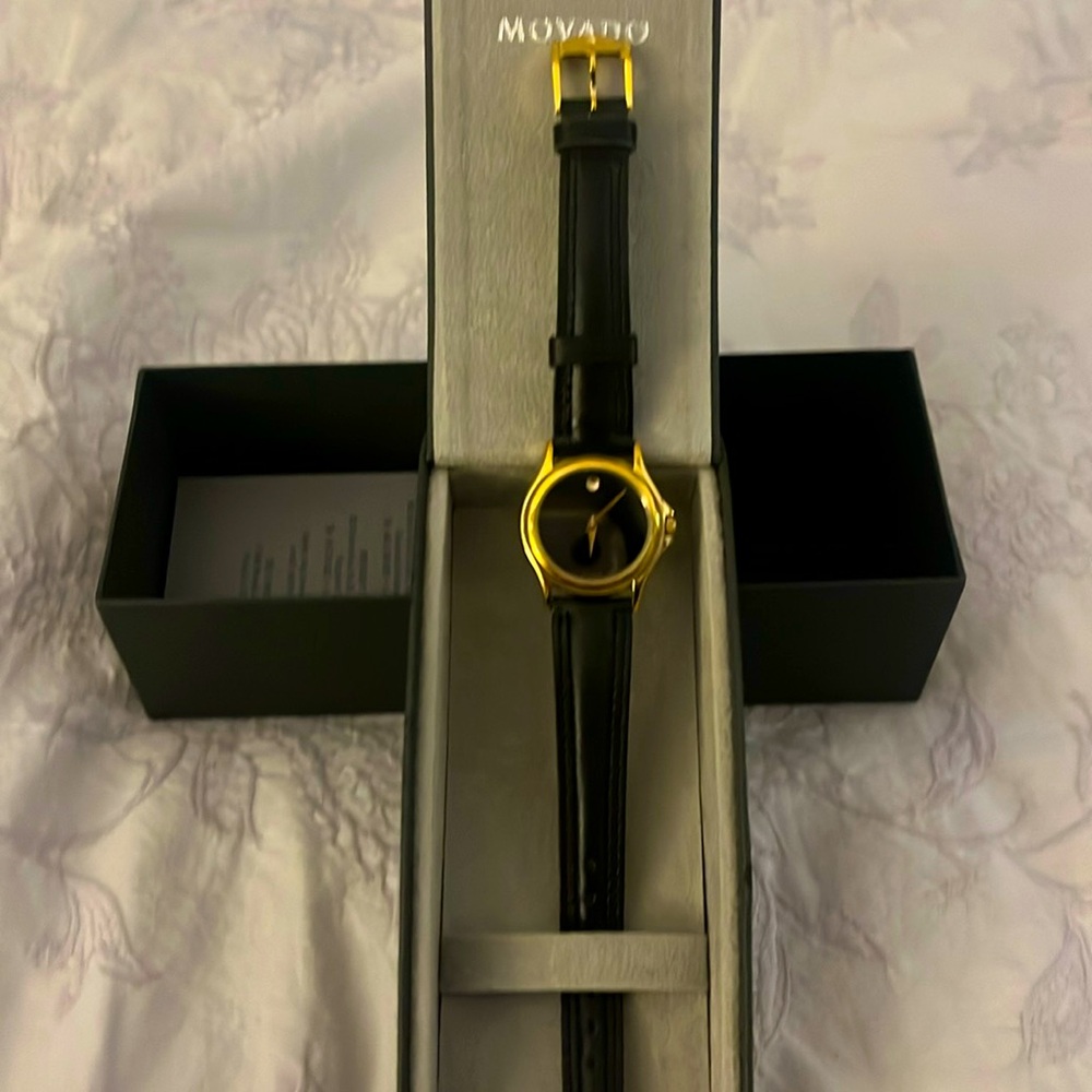Movado Museum Watch Unisex 18K Gold Plated Case Stainless Back MODEL 87 E4 0863